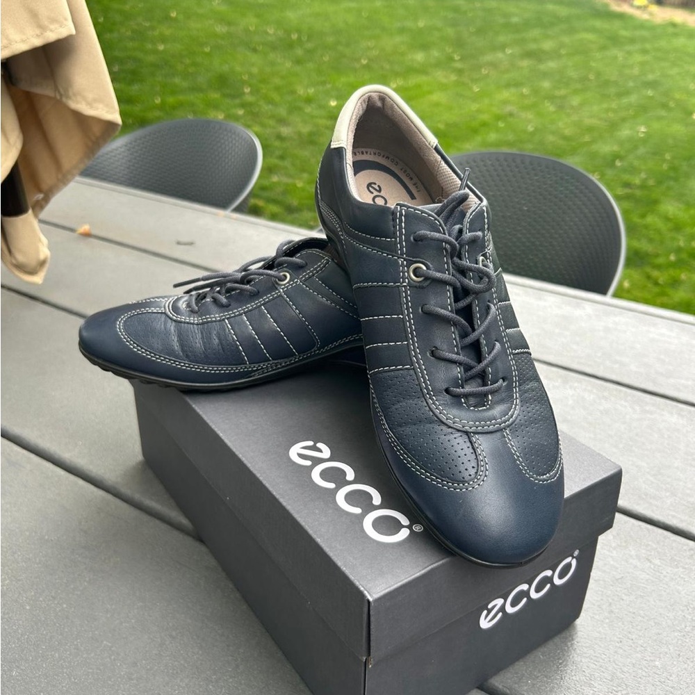 Adidas Men's Black Sneakers
